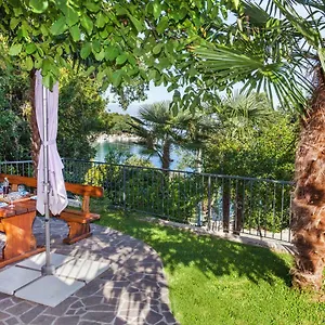 Lidija Apartment